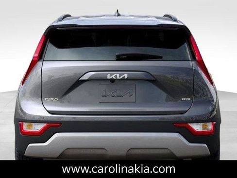 New 2026 Kia Niro EX image 13