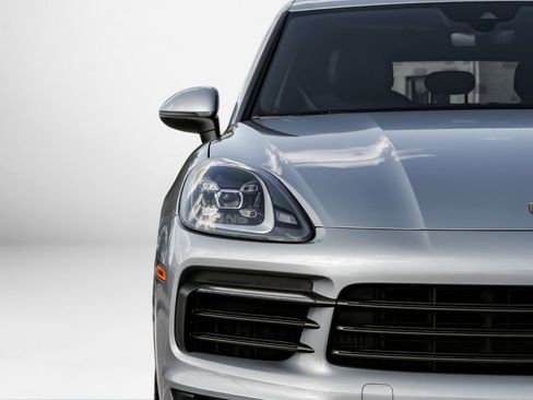 Used 2021 Porsche Cayenne image 51