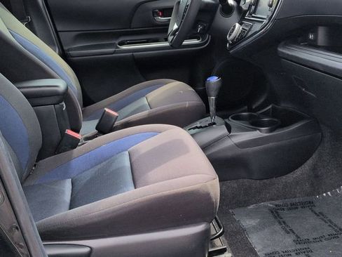 Used 2018 Toyota Prius C Three FWD image 27