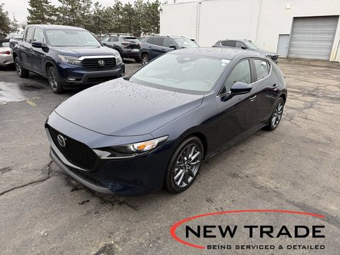 Used 2025 MAZDA MAZDA3 s image 1