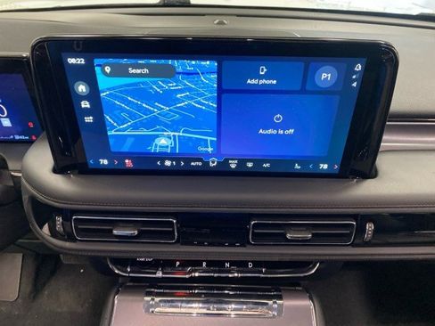 New 2025 Lincoln Aviator AWD image 23
