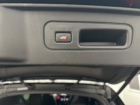 Used 2025 Honda Pilot TrailSport image 40