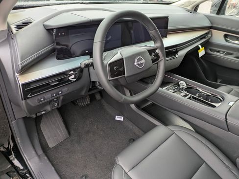 Certified 2025 Nissan Murano SL image 3