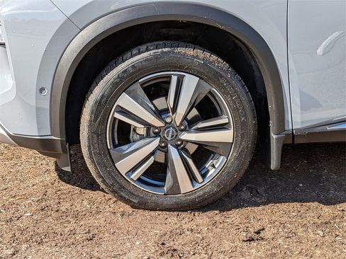 Used 2023 Nissan Rogue Platinum w/ Platinum Premium Package image 27