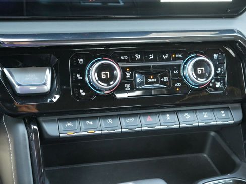 Used 2022 GMC Sierra 1500 AT4X image 15