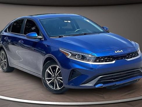 Used 2023 Kia Forte LXS FWD image 9