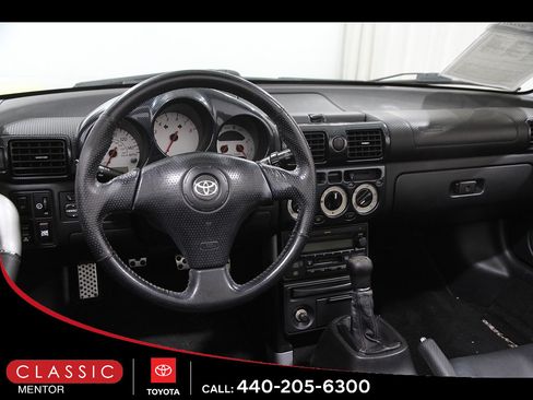 Used 2003 Toyota MR2 RWD image 7
