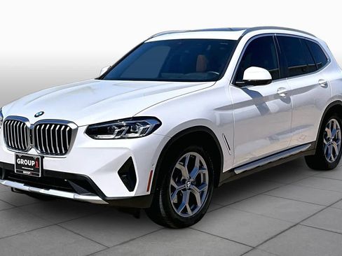 Used 2024 BMW X3 sDrive30i w/ Premium Package RWD image 2