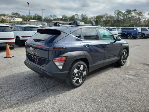 Certified 2025 Hyundai Kona SEL FWD image 4