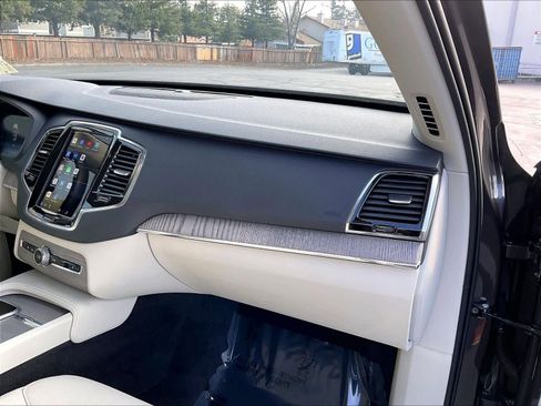 Used 2023 Volvo XC90 T8 Plus w/ Protection Package Premier image 19