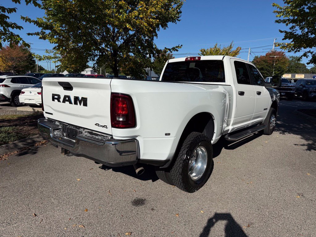 Used 2026 RAM 3500 Big Horn AWD/4WD image 5
