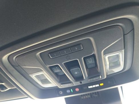 Used 2024 Chevrolet Silverado 2500 High Country w/ Technology Package image 43