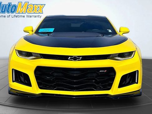 Used 2018 Chevrolet Camaro ZL1 RWD image 2