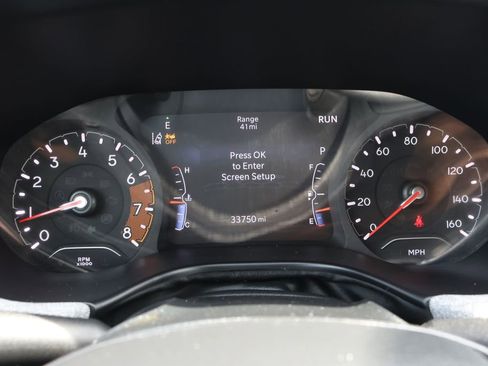 Used 2023 Jeep Compass Latitude AWD/4WD image 12