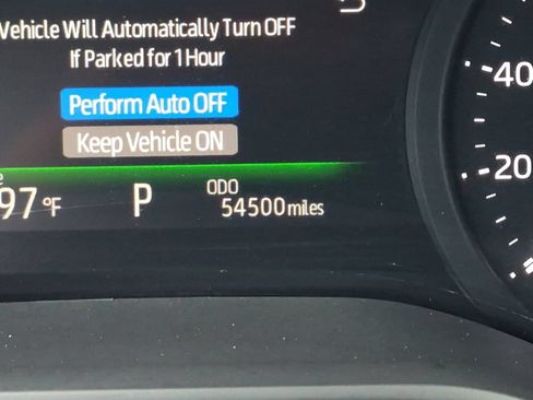 Used 2025 Toyota Sienna XLE FWD image 27