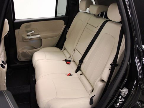 New 2026 Mercedes-Benz GLB 250 4MATIC image 13
