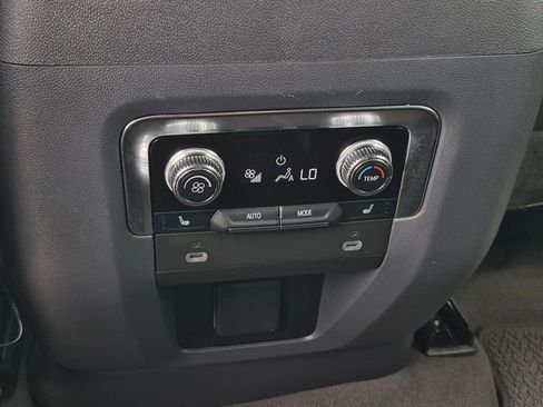 Certified 2024 GMC Yukon XL Denali AWD/4WD image 17