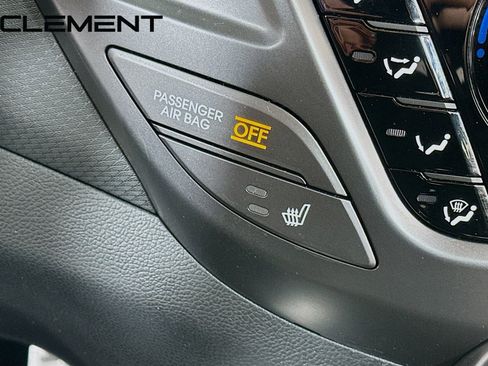 Used 2015 Hyundai Veloster Turbo image 23