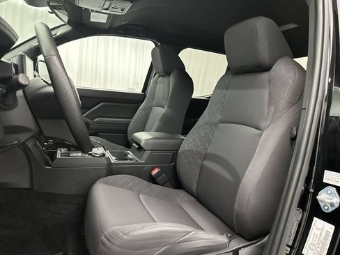 Used 2024 Toyota Tacoma SR AWD/4WD image 16