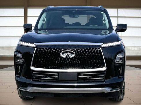 Certified 2025 INFINITI QX80 Pure image 3