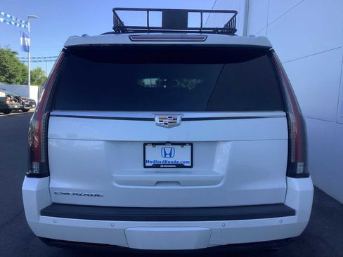 Used 2019 Cadillac Escalade 4WD w/ LPO, Radiant Package image 5