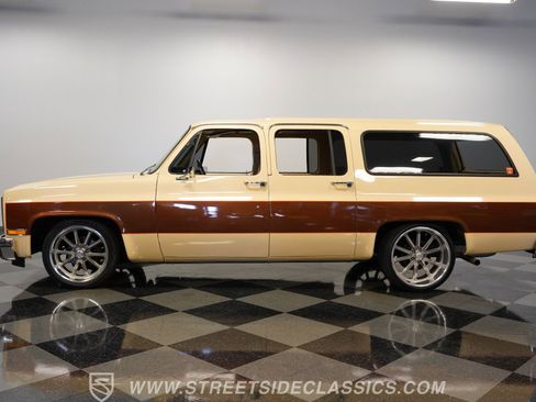 Used 1987 GMC Suburban 2WD image 7