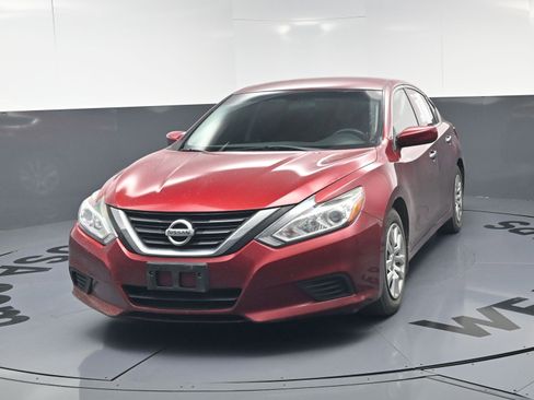 Used 2017 Nissan Altima 2.5 S w/ Power Driver Seat Package FWD image 11