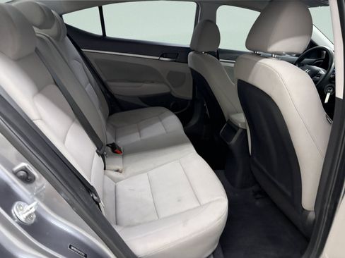 Used 2018 Hyundai Elantra SEL FWD image 27