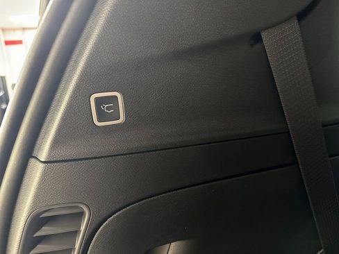 New 2026 Chrysler Pacifica Select image 48