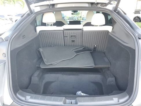 Used 2026 Tesla Model Y 2WD image 6