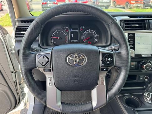 Used 2024 Toyota 4Runner SR5 Premium w/ Moonroof Package AWD/4WD image 20