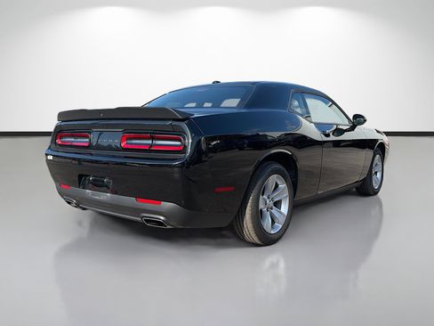 Used 2023 Dodge Challenger SXT RWD image 3