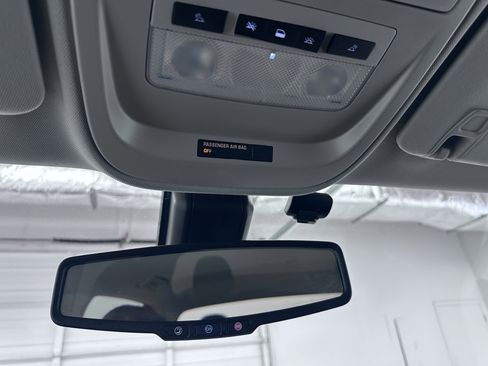 Used 2020 Chevrolet Colorado LT AWD/4WD image 38