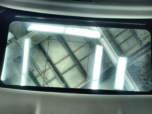 Used 2025 Honda CR-V EX-L image 30