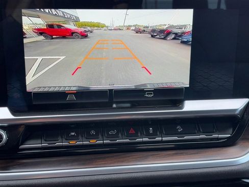 Used 2022 GMC Sierra 1500 SLT image 24