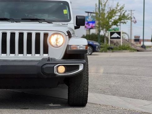 Used 2023 Jeep Wrangler Unlimited Sahara w/ Cold Weather Group AWD/4WD image 12