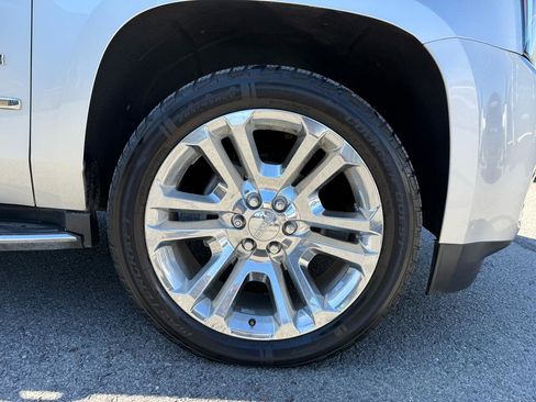 Used 2018 GMC Yukon SLT w/ Premium Edition AWD/4WD image 44