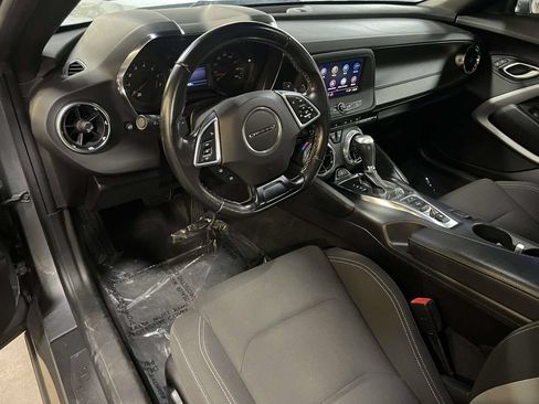 Used 2022 Chevrolet Camaro LT RWD image 3