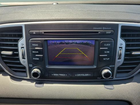 Used 2018 Kia Sportage LX FWD image 34