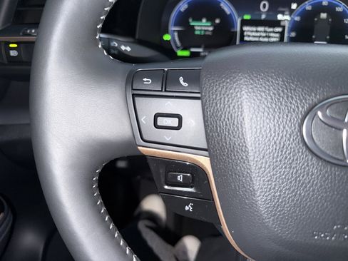 Used 2026 Toyota Crown XLE image 23