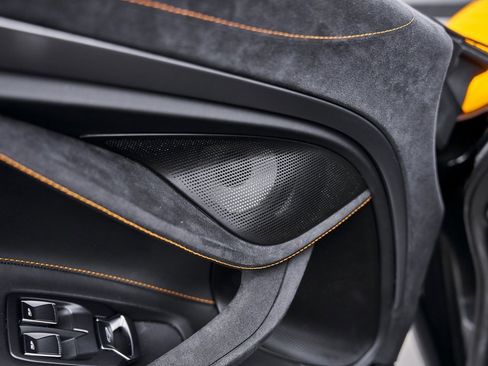 Used 2024 McLaren 750S image 34