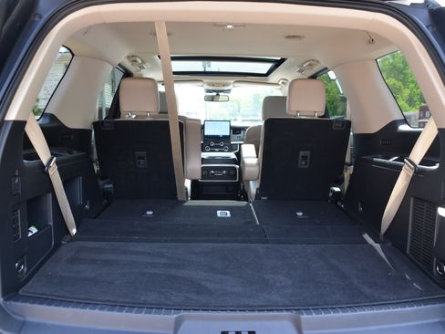 Used 2022 Ford Expedition XLT AWD/4WD image 57