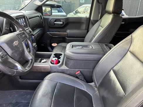 Used 2021 Chevrolet Silverado 1500 LT Trail Boss w/ Convenience Package II AWD/4WD image 8