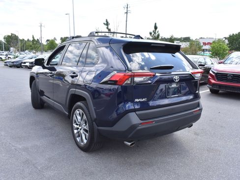 Used 2025 Toyota RAV4 XLE Premium FWD image 7