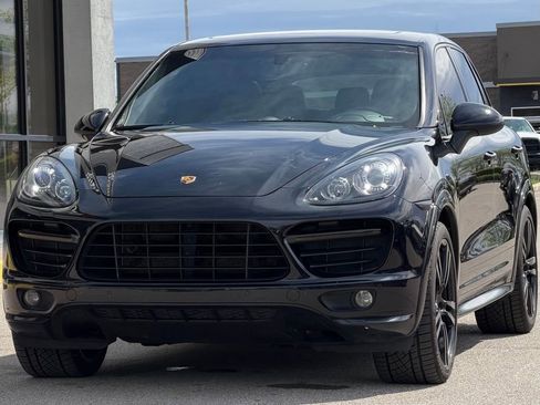 Used 2013 Porsche Cayenne GTS AWD/4WD image 4