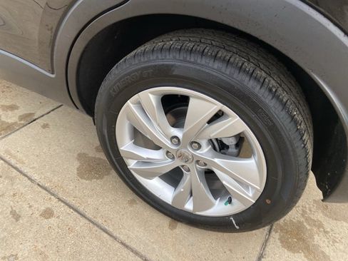 Used 2024 Buick Encore GX Preferred FWD image 31