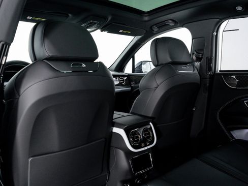 New 2025 Bentley Bentayga image 23