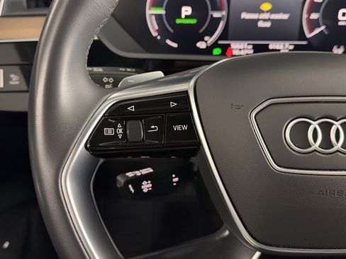 Certified 2024 Audi Q8 e-tron Premium Plus w/ Premium Plus Package AWD/4WD image 21