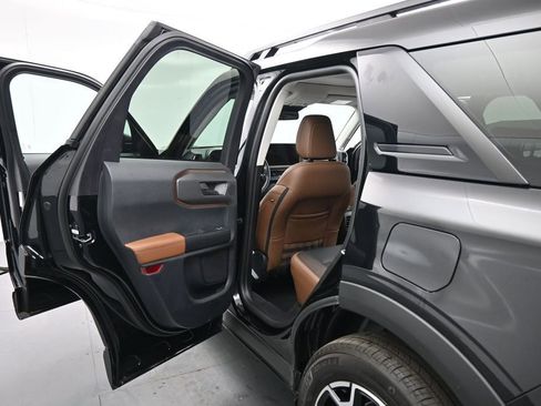 Certified 2025 Ford Bronco Sport Outer Banks w/ Outer Banks Tech Package+ AWD/4WD image 20