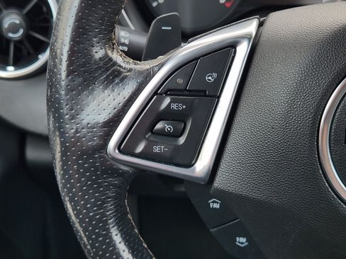 Used 2017 Chevrolet Camaro LT RWD image 27